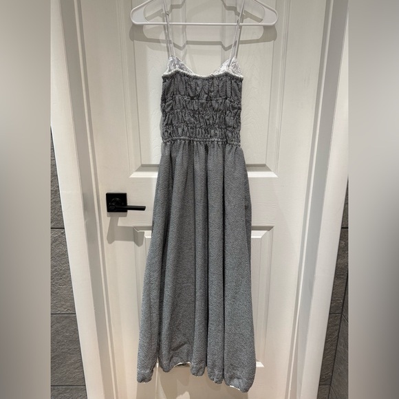 NIA Thomas Maxi Dress - Picture 5 of 5